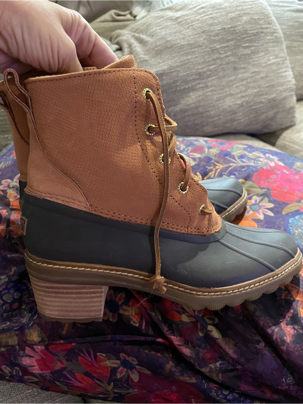 Sperry Heeled Lace-Up Brown Snake Embossed Duck Boots size 8 Women’s EUC